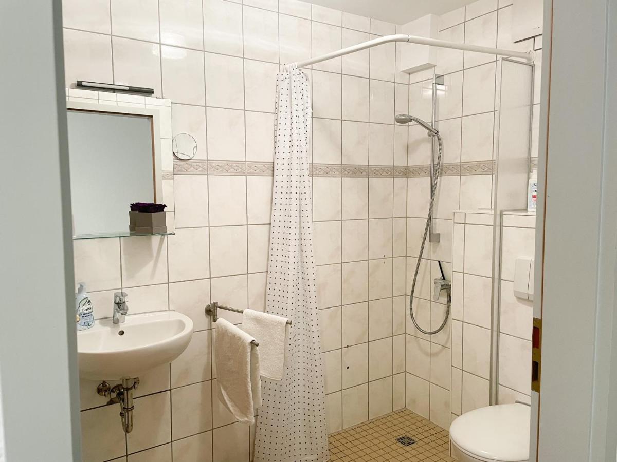 Ferienzimmer Adalonia Hotel Greifswald Ngoại thất bức ảnh